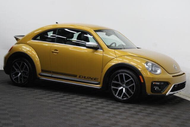 2016 VOLKSWAGEN Beetle
