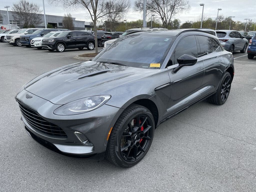 2022 ASTON MARTIN DBX