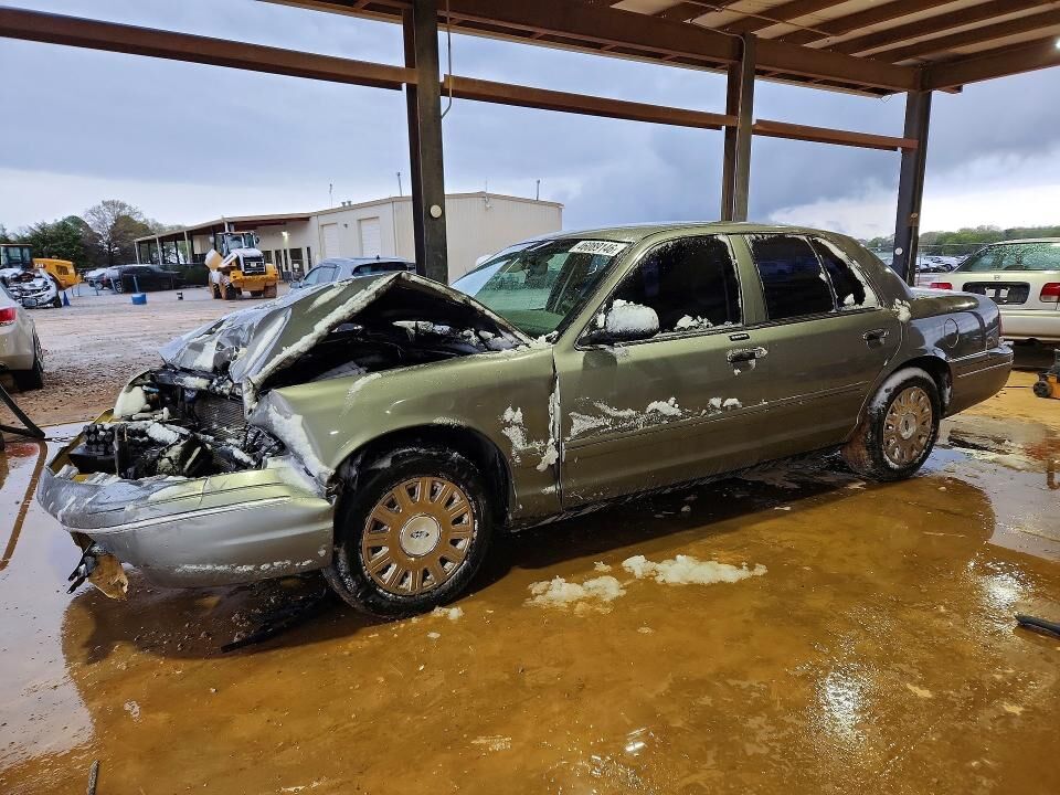 2003 FORD Crown Victoria