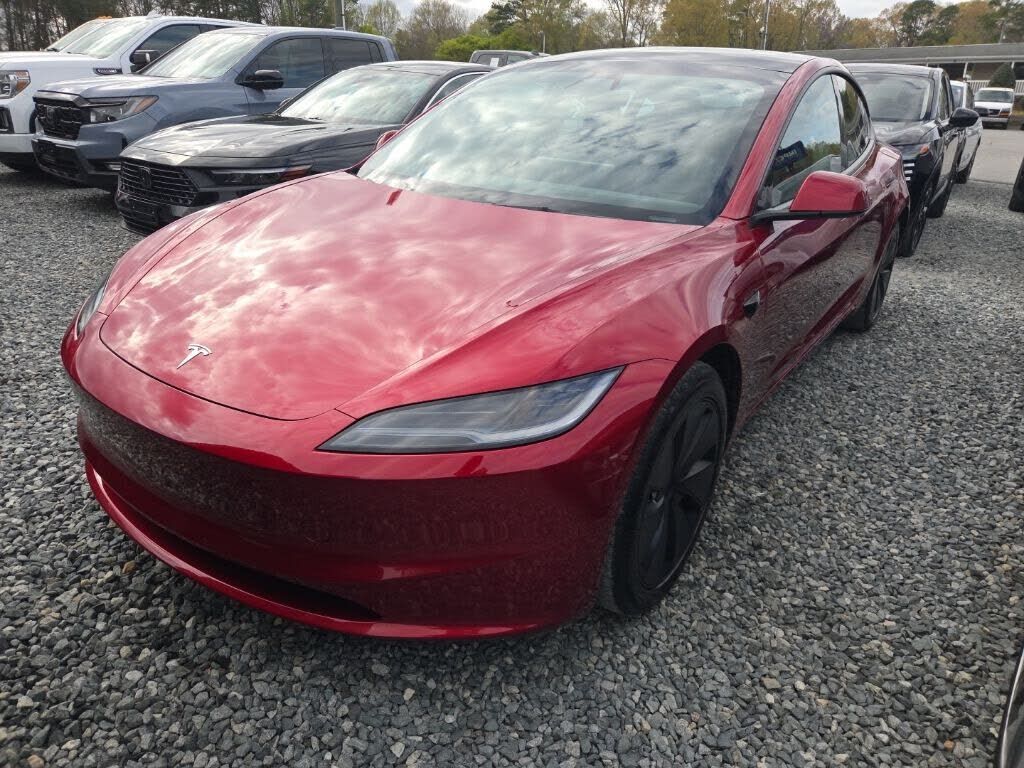 2024 TESLA Model 3