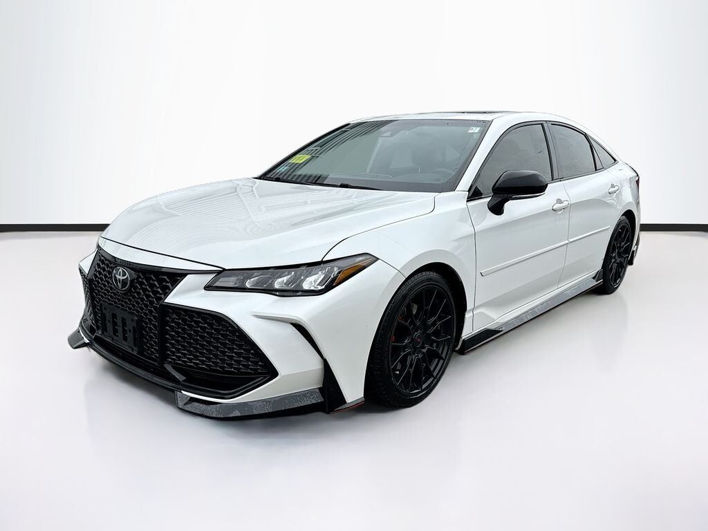 2020 TOYOTA Avalon