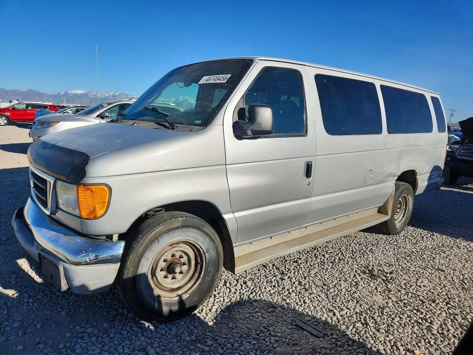 2005 FORD E-350