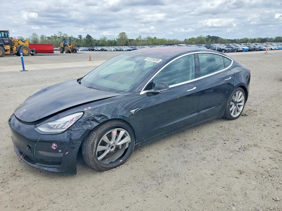 2018 TESLA Model 3