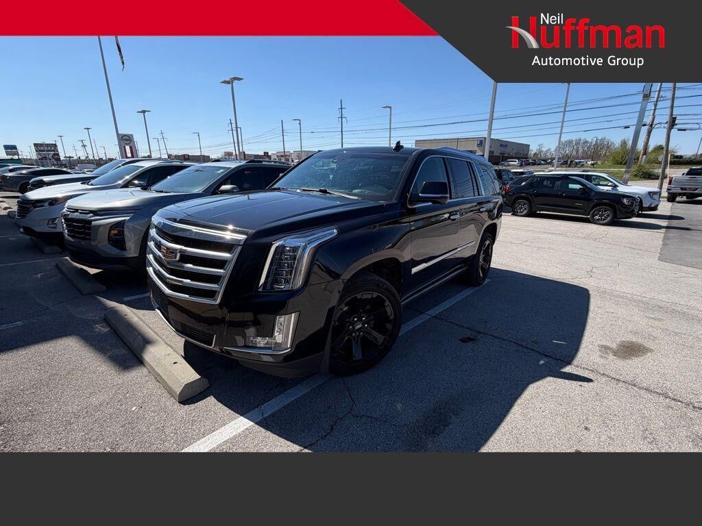2016 CADILLAC Escalade
