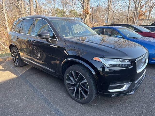 2023 VOLVO XC90