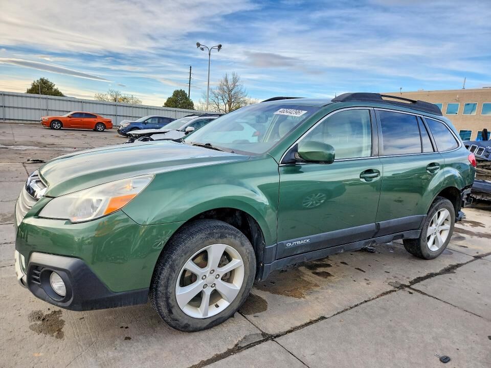 2014 SUBARU Outback