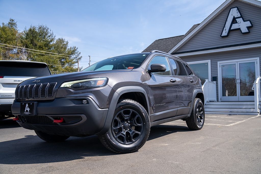 2021 JEEP Cherokee