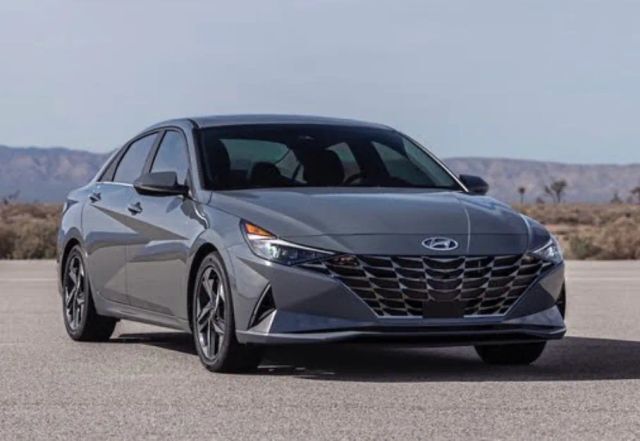 2022 HYUNDAI Elantra