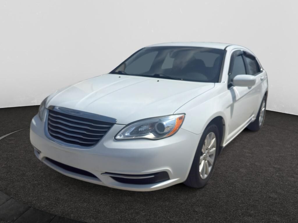 2013 CHRYSLER 200