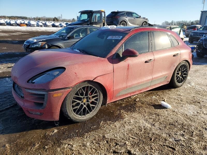 2017 PORSCHE Macan
