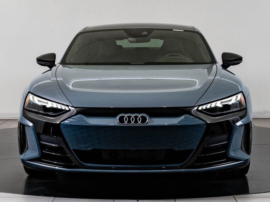 2022 Audi e-tron