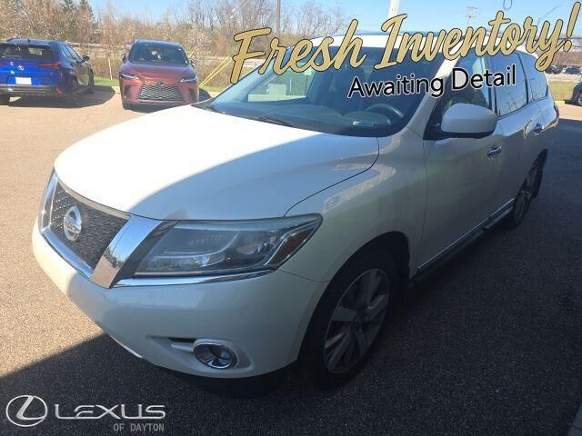 2016 NISSAN Pathfinder