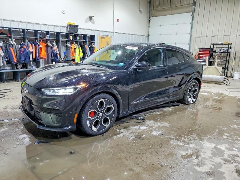2022 FORD Mach-E