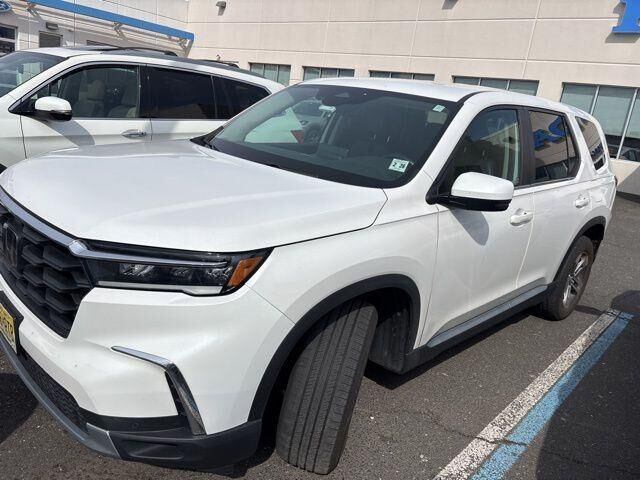 2023 HONDA Pilot