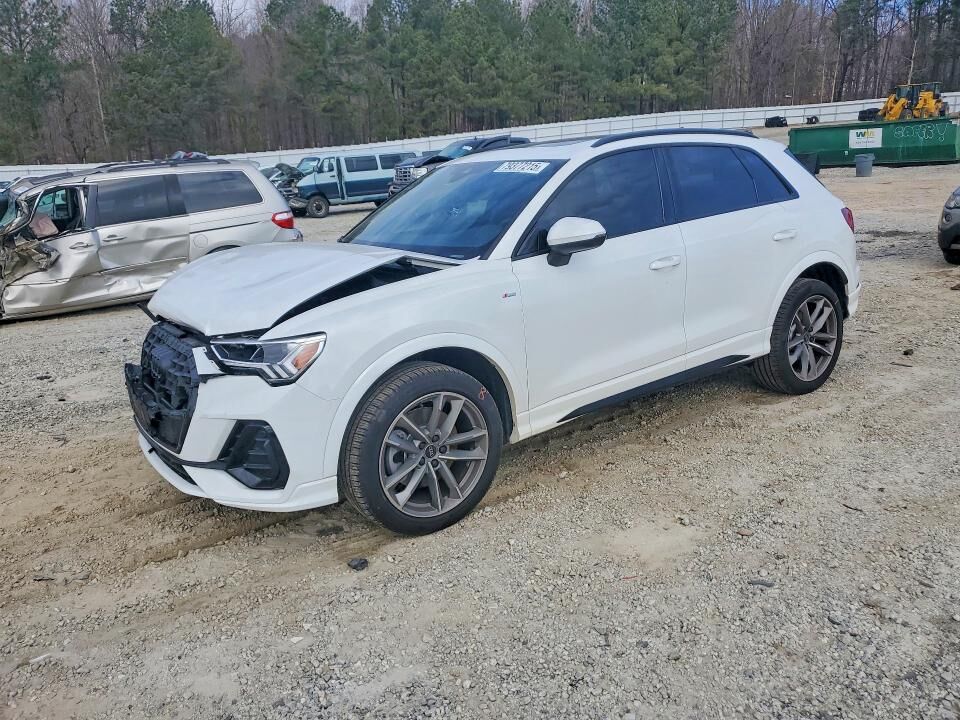 2024 AUDI Q3