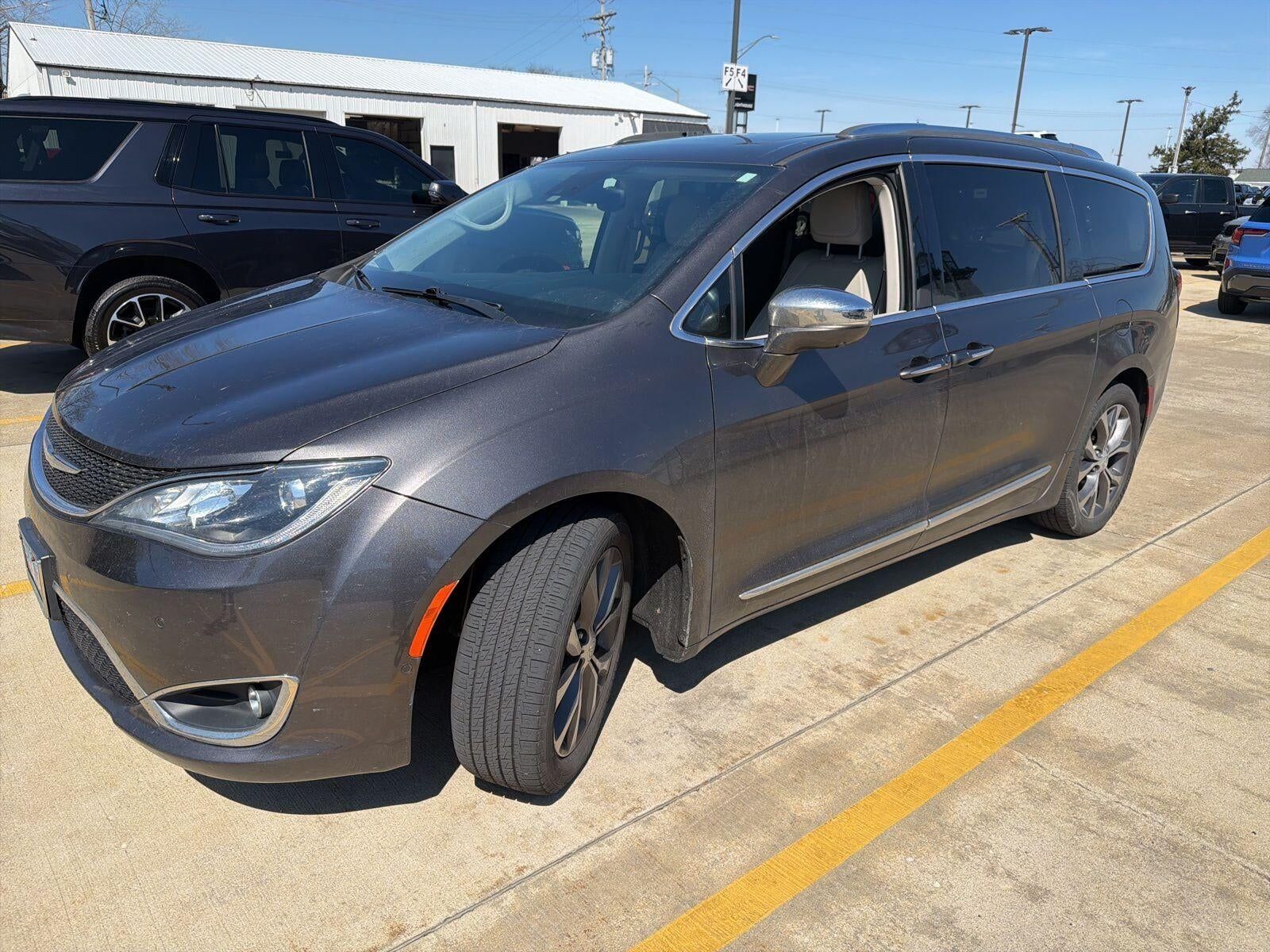 2017 CHRYSLER Pacifica