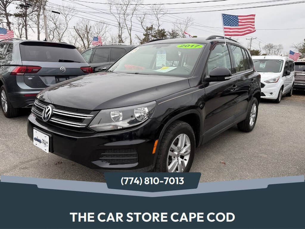 2017 VOLKSWAGEN Tiguan