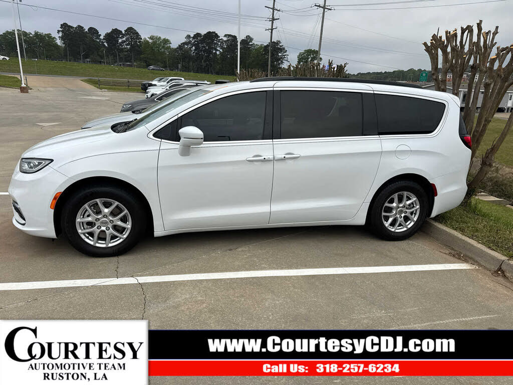 2022 CHRYSLER Pacifica