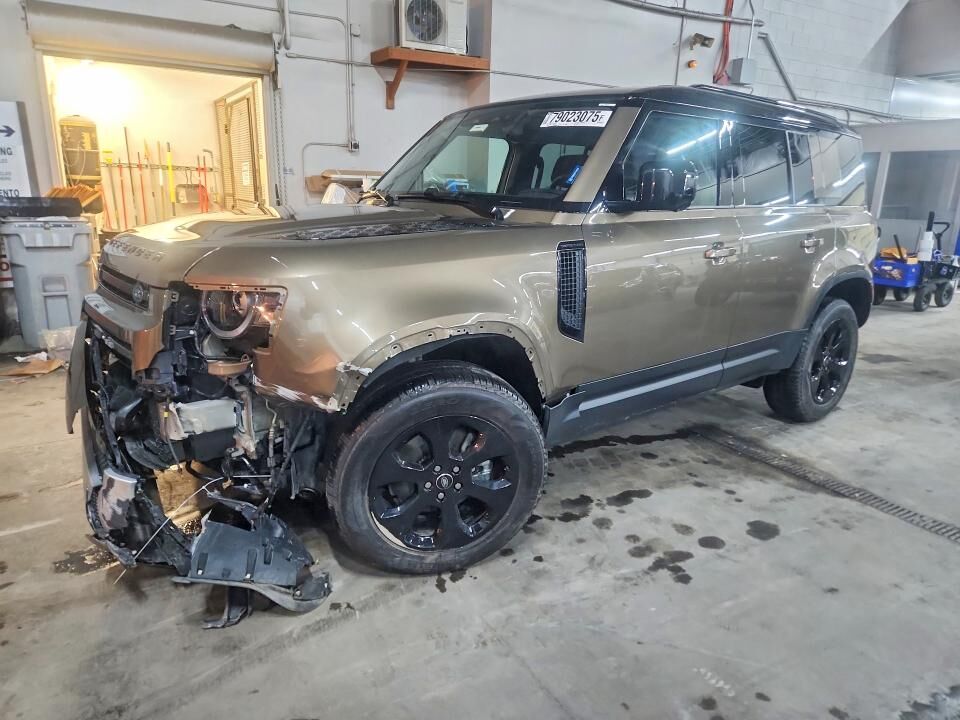 2025 LAND ROVER Defender