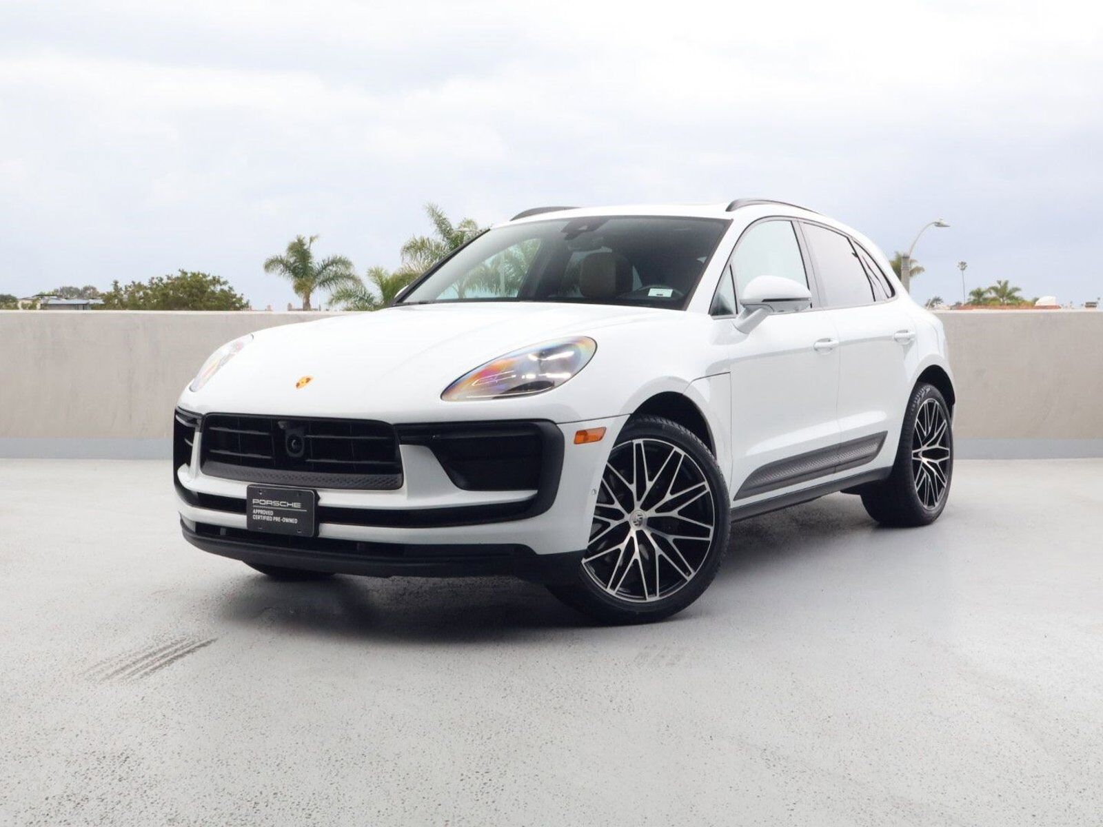 2023 PORSCHE Macan