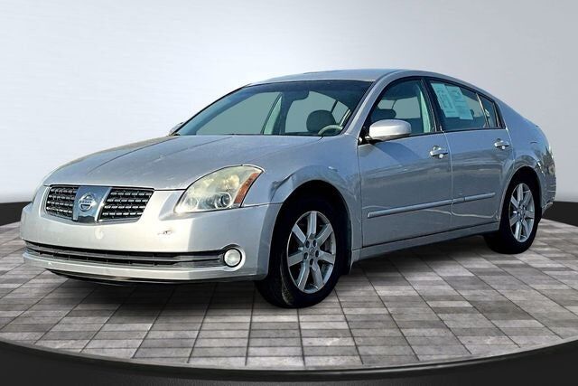 2004 NISSAN Maxima