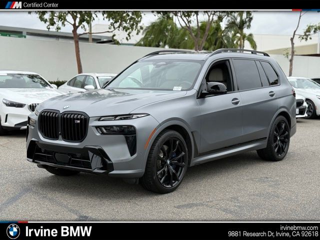 2023 BMW X7