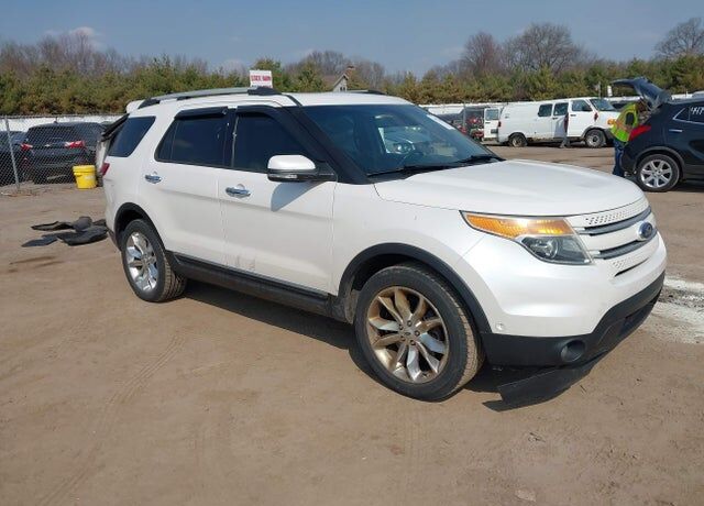 2013 FORD Explorer