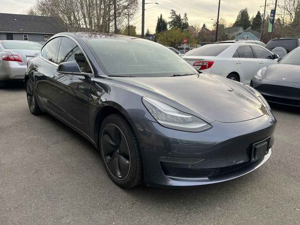 2018 TESLA Model 3