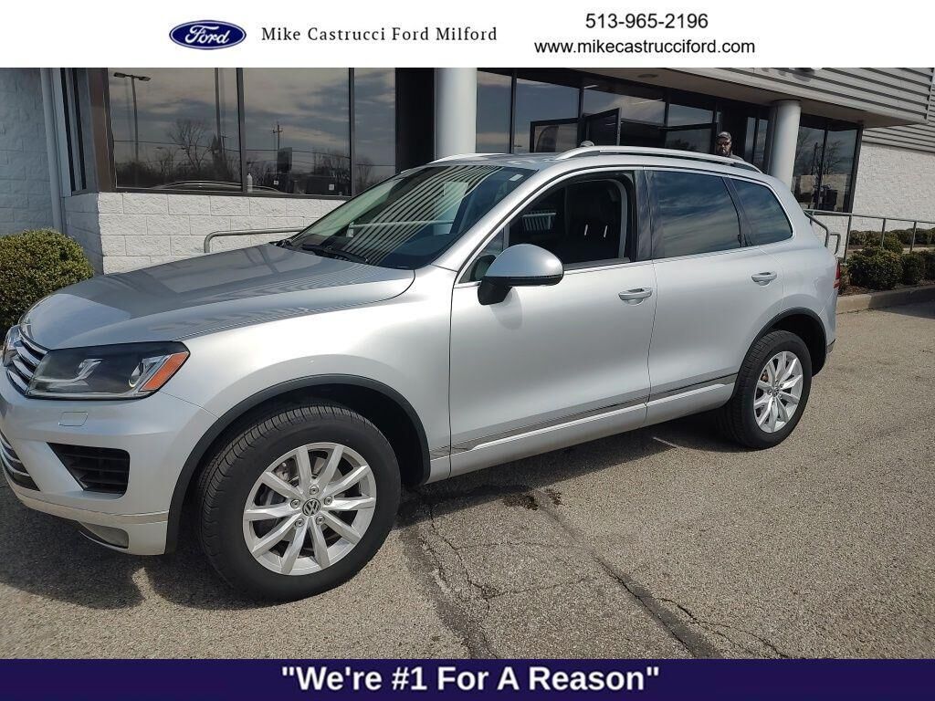 2015 VOLKSWAGEN Touareg