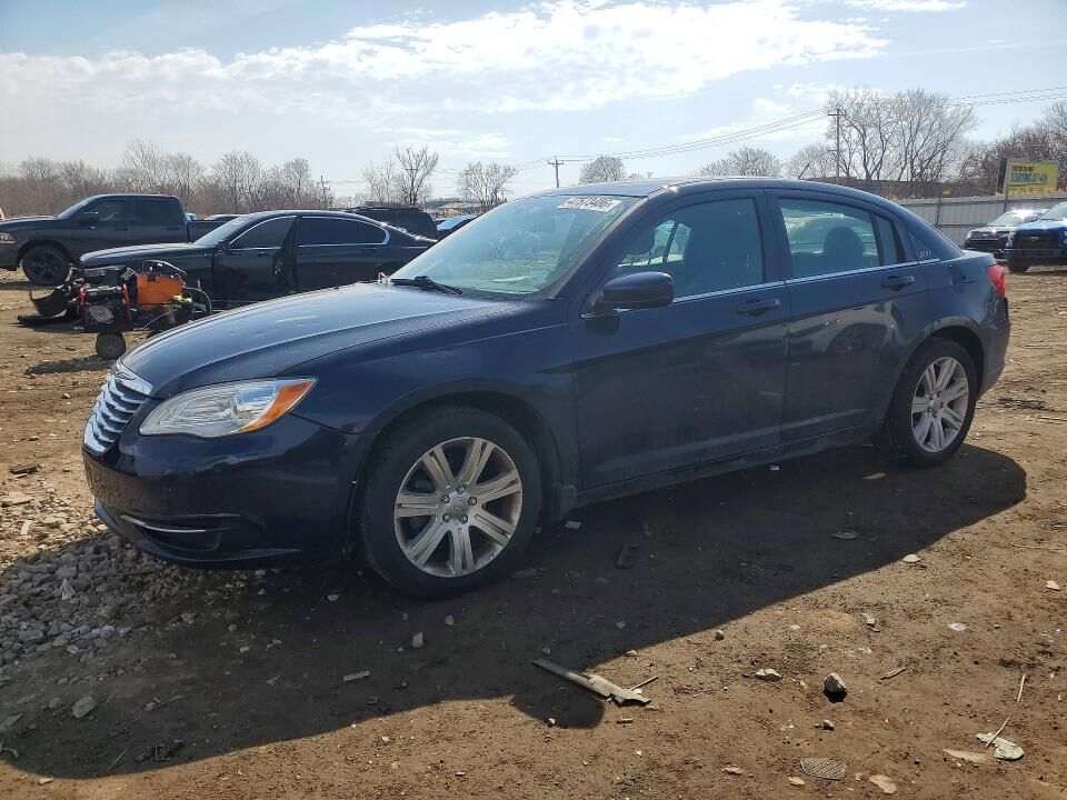 2013 CHRYSLER 200