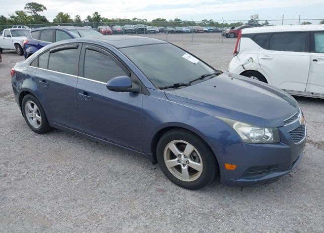 2013 CHEVROLET Cruze