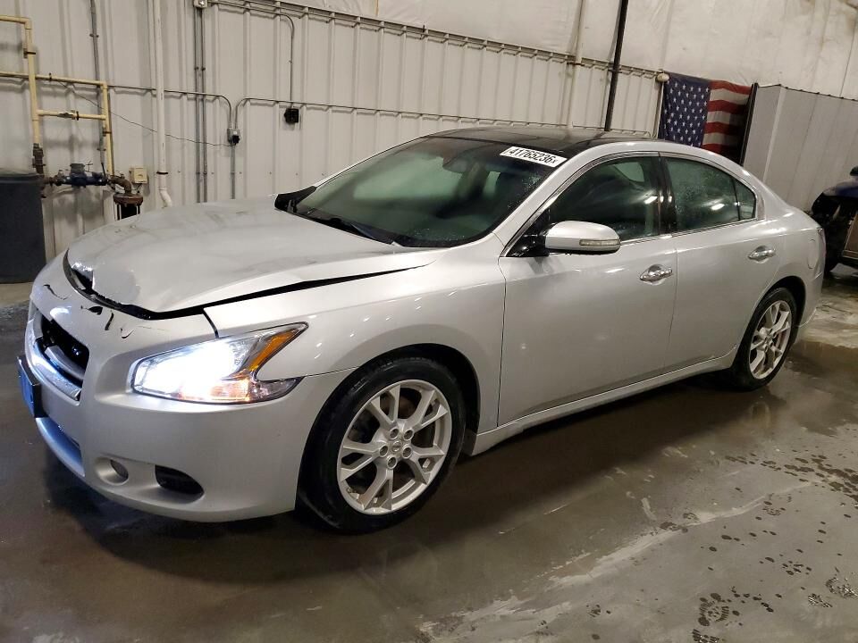 2014 NISSAN Maxima