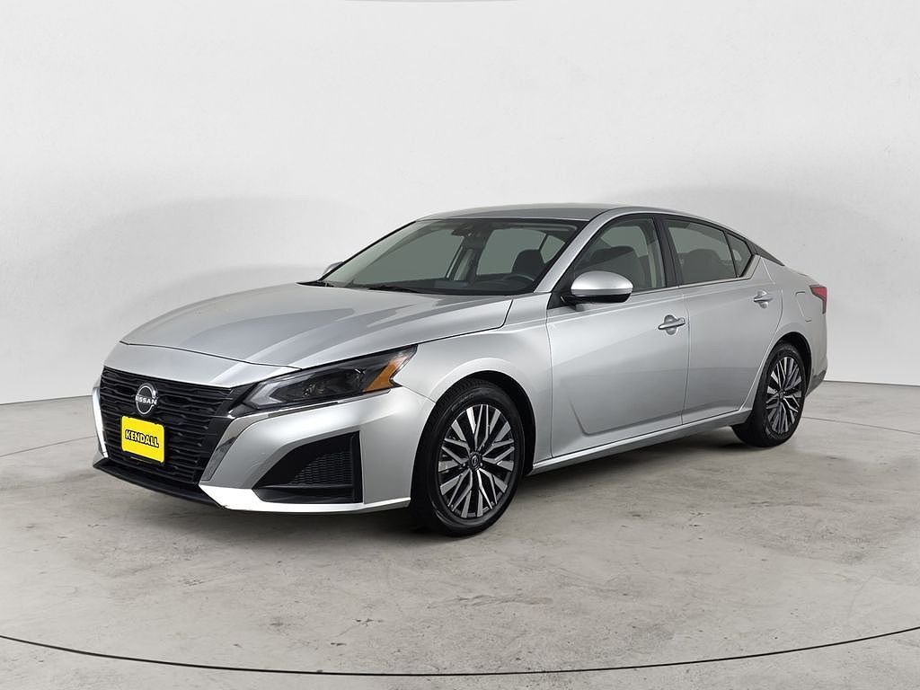 2023 NISSAN Altima