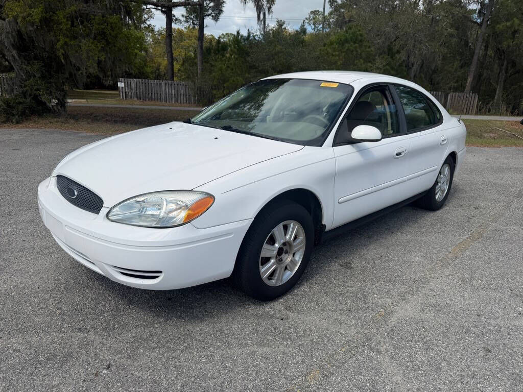 2005 FORD Taurus