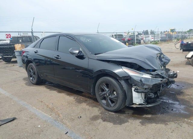 2021 HYUNDAI Elantra