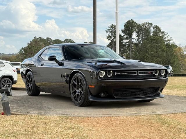 2016 DODGE Challenger