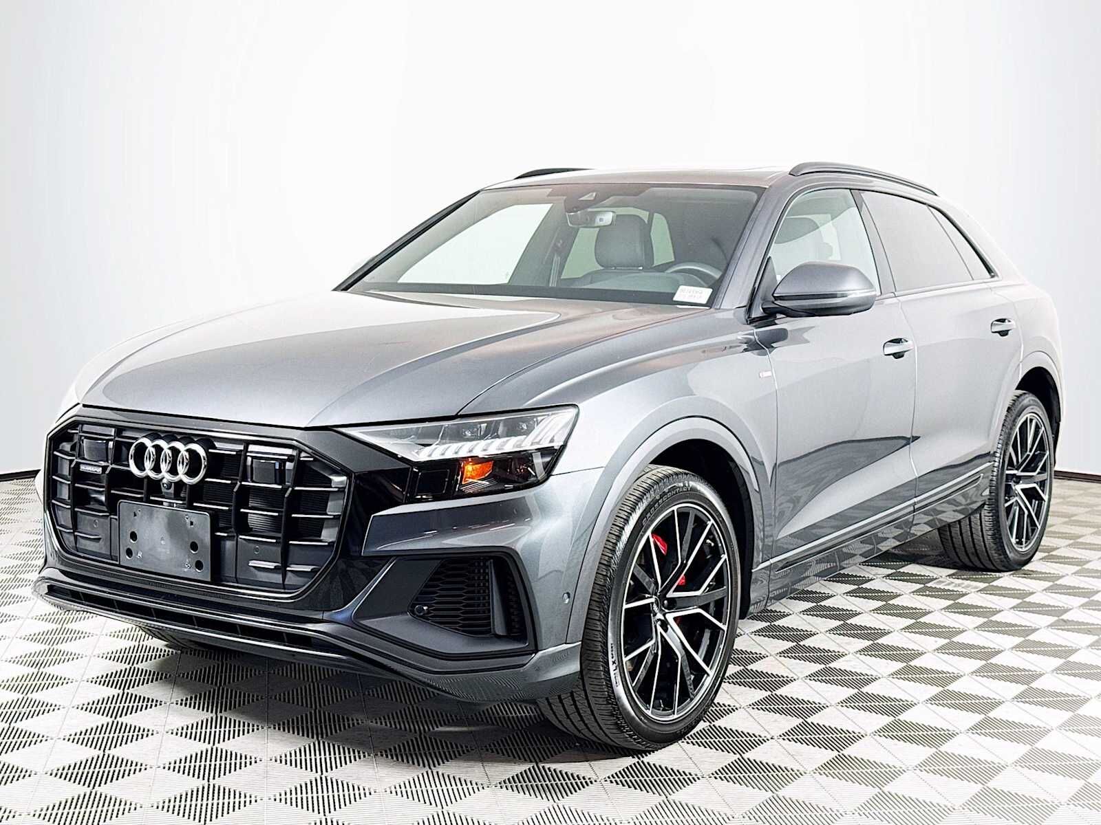 2023 AUDI Q8
