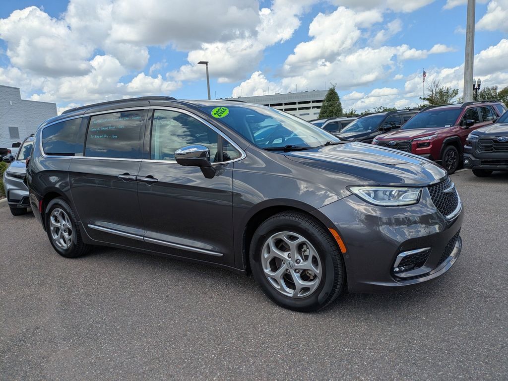2022 CHRYSLER Pacifica