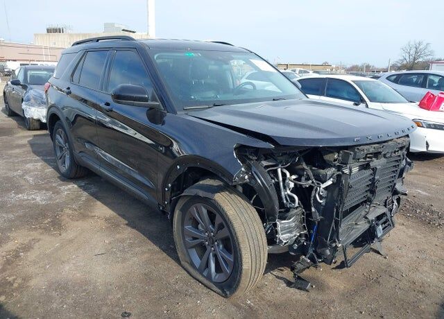 2022 FORD Explorer