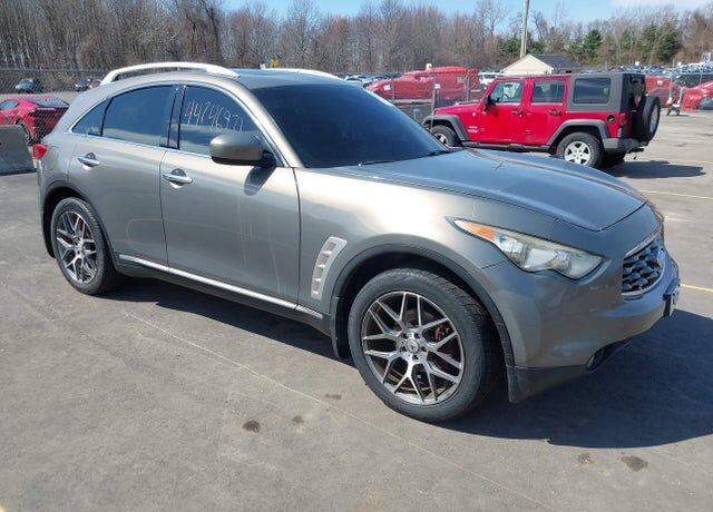2010 INFINITI FX35