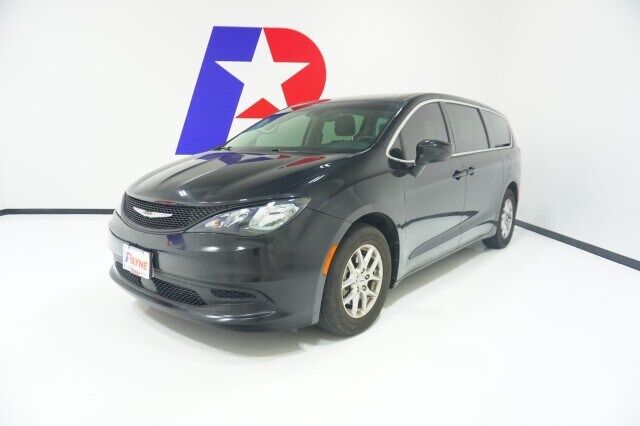 2023 CHRYSLER Voyager