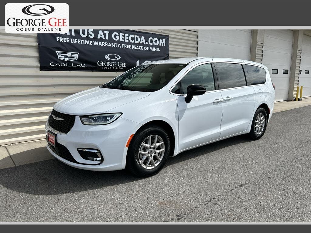 2025 CHRYSLER Pacifica