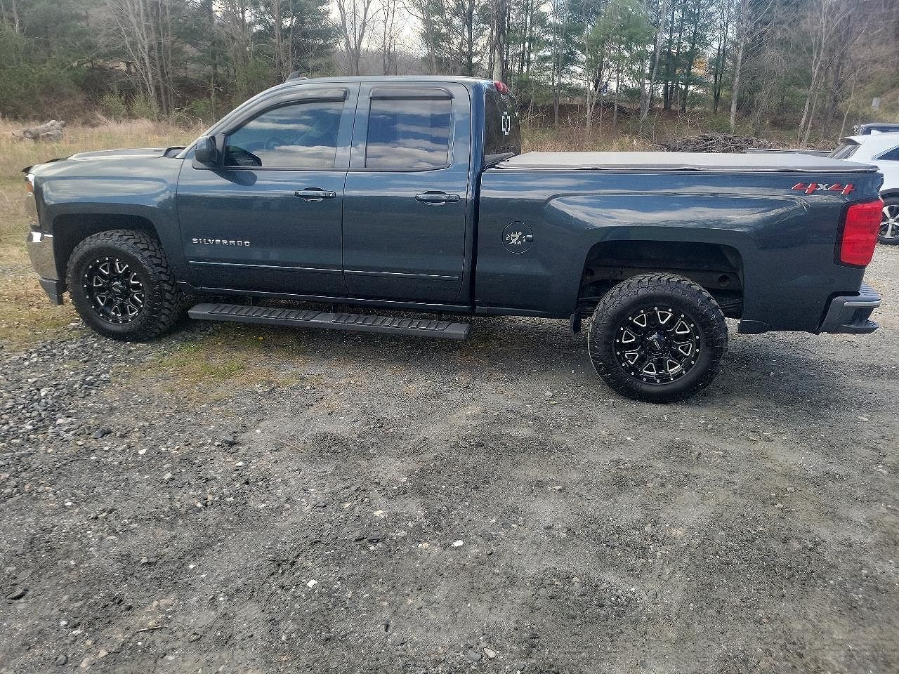 2018 CHEVROLET Silverado