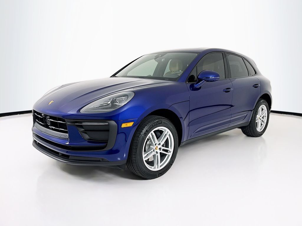 2026 PORSCHE Macan