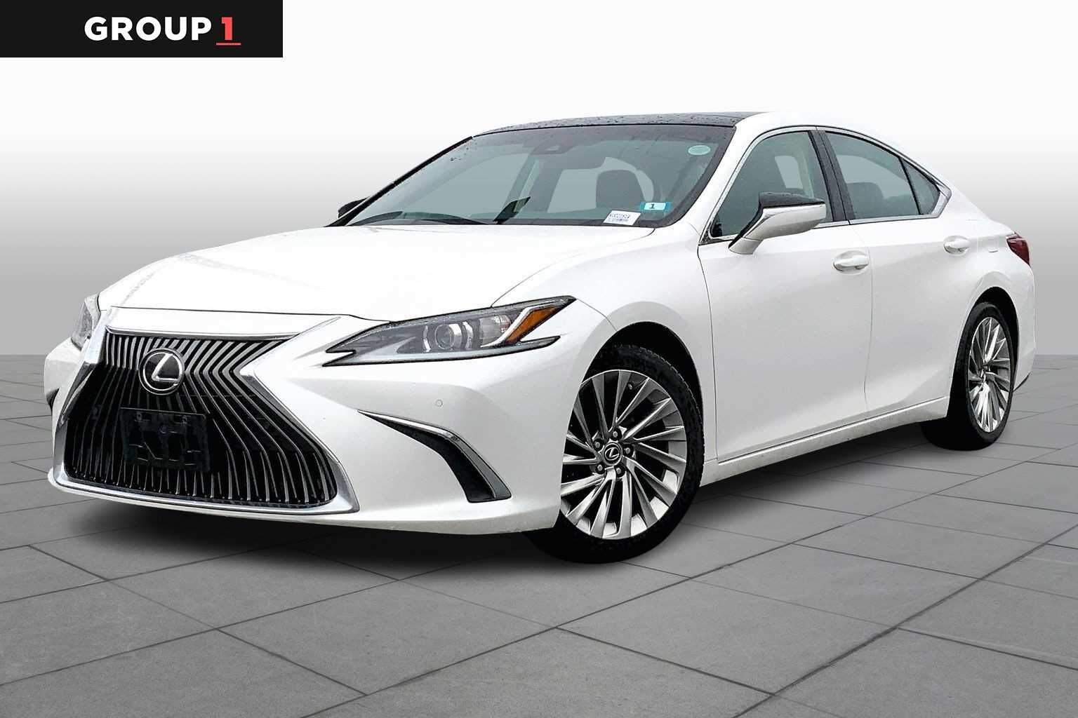 2019 LEXUS ES