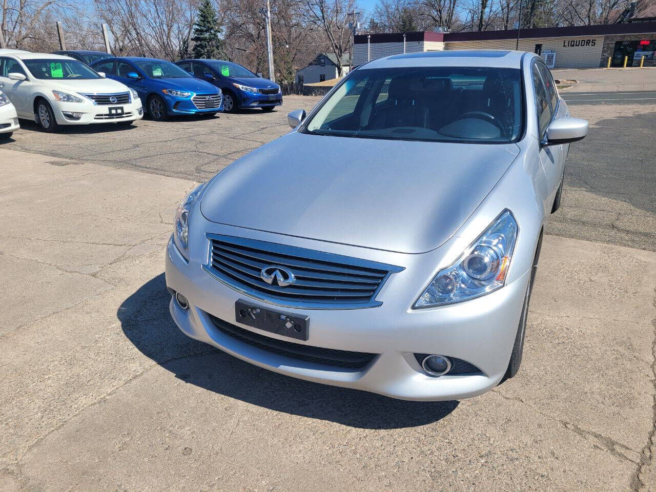 2012 INFINITI G37