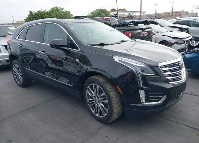 2017 CADILLAC XT5