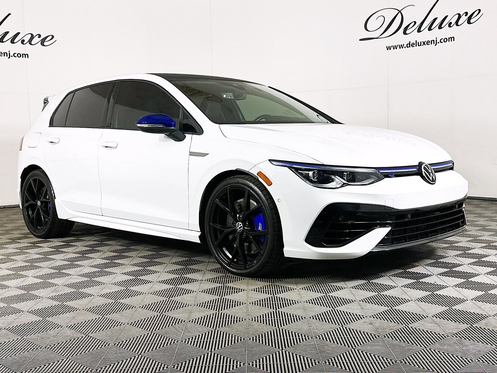 2023 VOLKSWAGEN Golf R