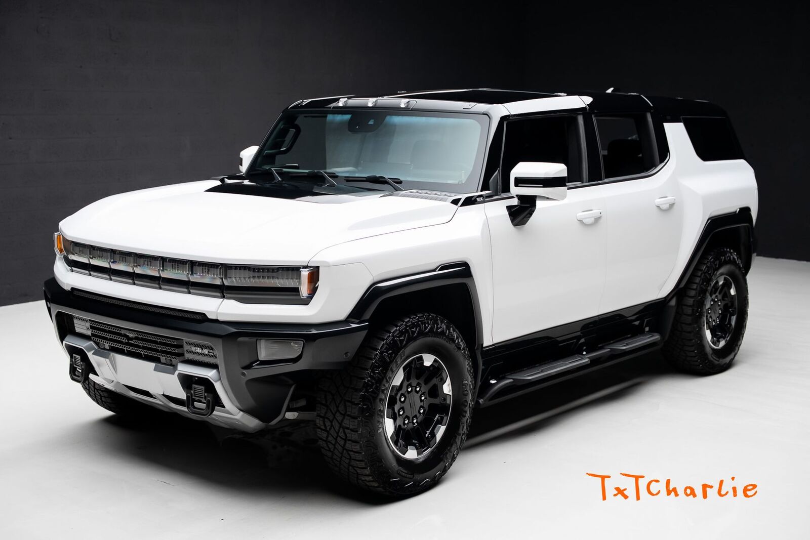 2024 GMC Hummer EV SUV