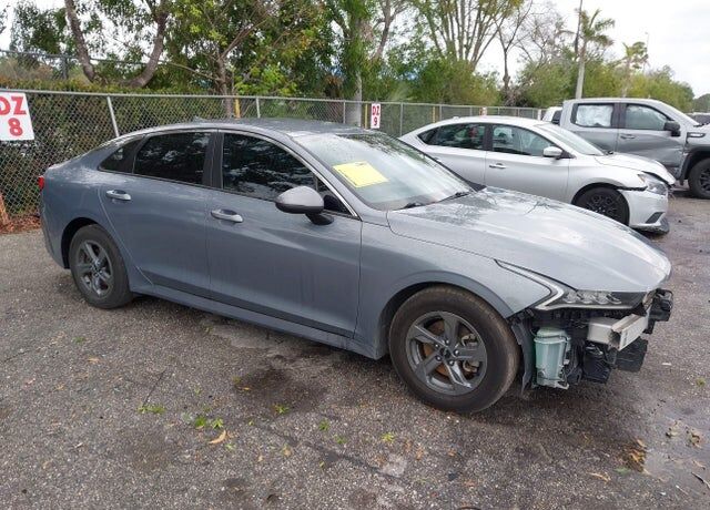 2022 KIA K5